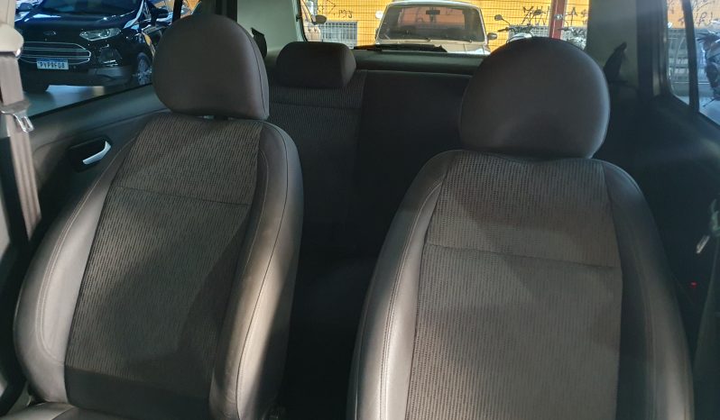 VOLKSWAGEN FOX 1.6 8V MT full