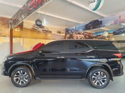 TOYOTA HILUX SW4 SRX PLATINUM 4X4 2.8 TB DIESEL full