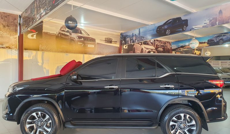 TOYOTA HILUX SW4 SRX PLATINUM 4X4 2.8 TB DIESEL full