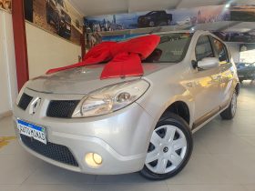 RENAULT SANDERO PRIVILEGE 1.6 8V MT