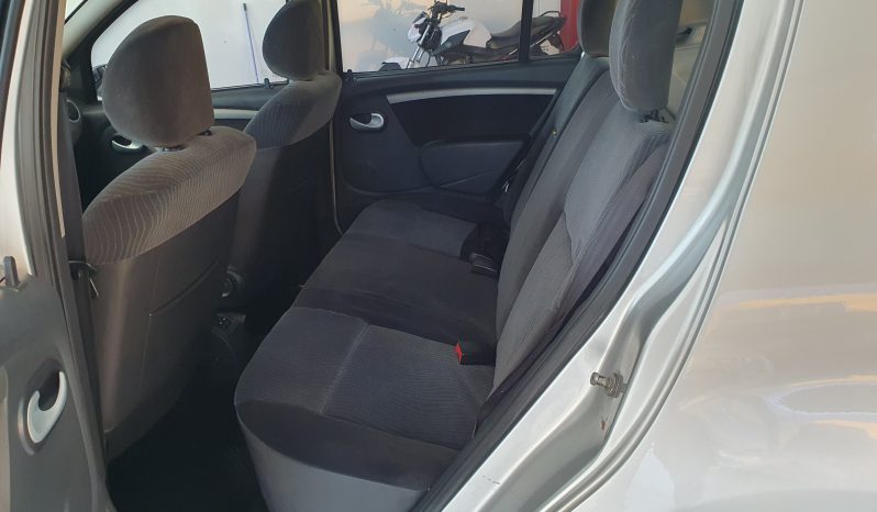 RENAULT SANDERO PRIVILEGE 1.6 8V MT full