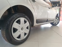 RENAULT SANDERO PRIVILEGE 1.6 8V MT full