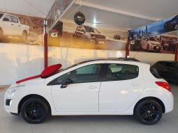 PEUGEOT 308 ALLURE 2.0 16V MT full