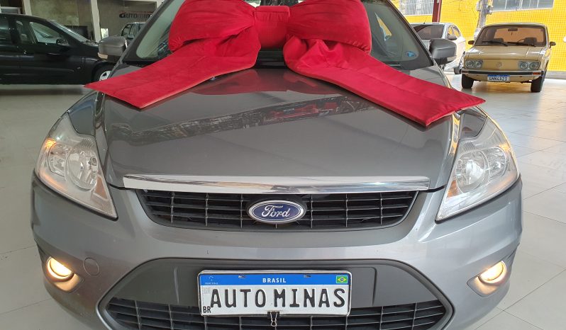 FORD FOCUS SEDAN 1.6 16V MT full