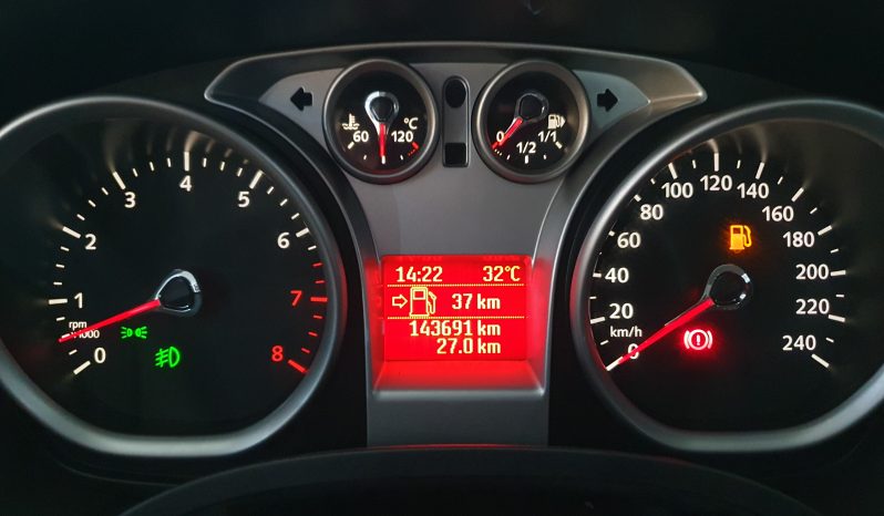 FORD FOCUS SEDAN 1.6 16V MT full