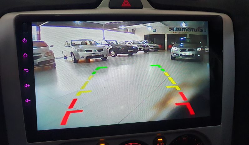 FORD FOCUS SEDAN 1.6 16V MT full