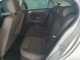 VOLKSWAGEN VOYAGE COMFORTLINE 1.6 8V MT full